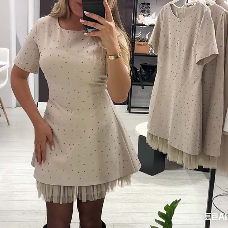Rovienna | Kurzes Kleid mit Spitze und sophisticated Glanz
